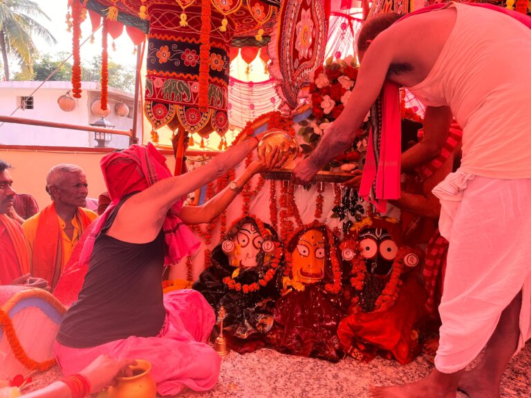 श्री जगन्नाथ मंदिर, दोकड़ा में देव स्नान महोत्सव का भव्य आयोजन: गजानन वेश में महाप्रभु के दर्शन, 108 कलशों से पवित्र स्नान, 56 भोग का भोग….