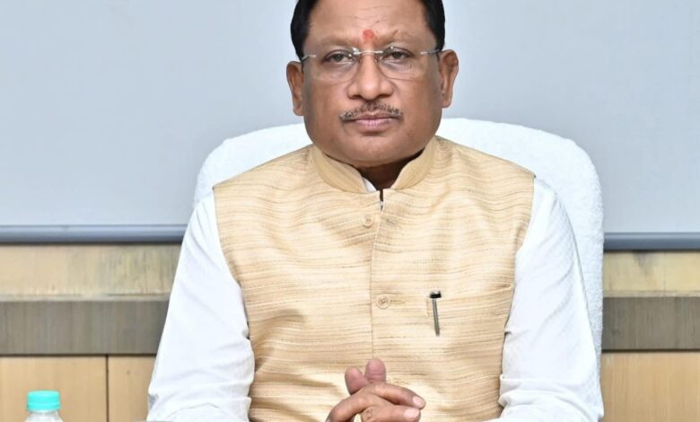जशपुर की ज्योति को मिला मुख्यमंत्री का सहारा: ट्रिपल मर्डर की त्रासदी के बाद उज्ज्वल भविष्य की उम्मीद….. जशपुर की ज्योति को मिला मुख्यमंत्री का सहारा: ट्रिपल मर्डर की त्रासदी के बाद उज्ज्वल भविष्य की उम्मीद…..