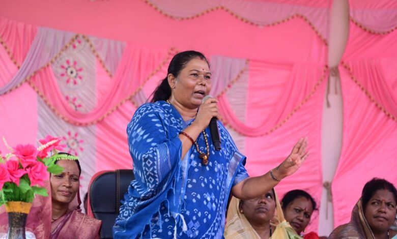 सेवा पखवाड़ा अभियान के तहत झिमकी में हुआ स्वास्थ्य शिविर का आयोजन..विधायक गोमती साय ने की शिरकत…..