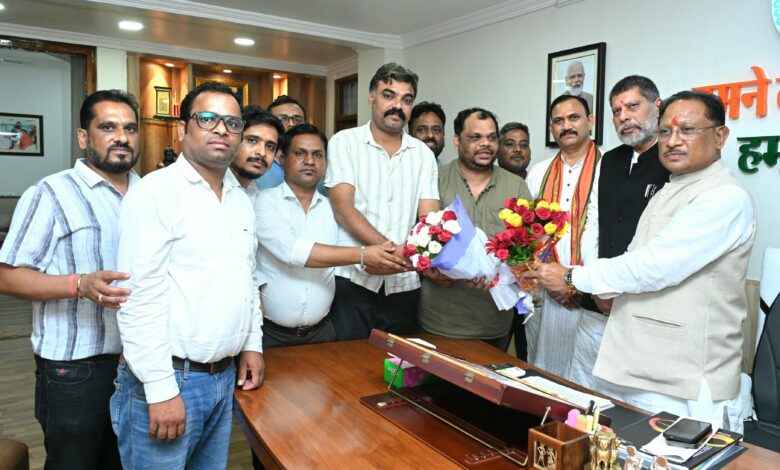 एनएचएम कर्मचारियों द्वारा हड़ताल समाप्त करने का निर्णय स्वागत योग्य : मुख्यमंत्री विष्णुदेव साय, प्रमुख मांगें पूर्ण होने पर संघ ने मुख्यमंत्री का आभार जताते हुए वापस ली प्रदेशव्यापी हड़ताल…..