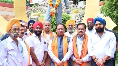 मुख्यमंत्री विष्णु देव साय ने अमर शहीद भगत सिंह की प्रतिमा पर माल्यार्पण कर किया नमन…..