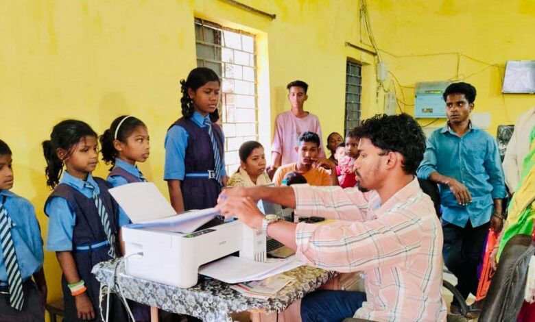 जन सुविधा शिविरों से बदल रही सुकमा की तस्वीर, 9,473 ग्रामीणों को मिला सीधा लाभ… जन सुविधा शिविरों से बदल रही सुकमा की तस्वीर, 9,473 ग्रामीणों को मिला सीधा लाभ…