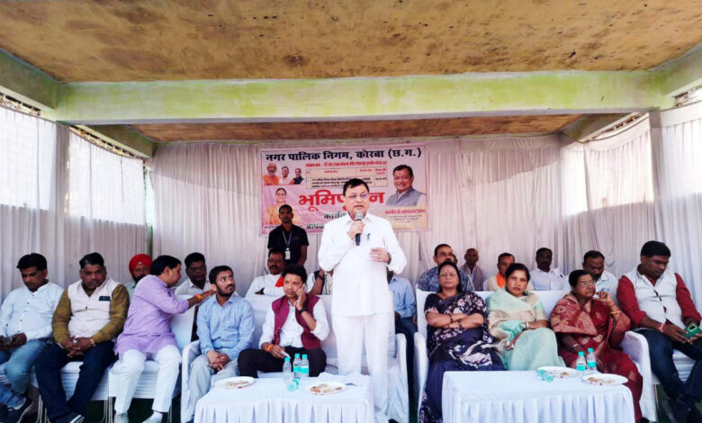 गोपालपुर पुनर्वास गांव की वर्षो से जर्जर सड़कों का होगा जीर्णोंद्धार व डामरीकरण: मंत्री लखनलाल देवांगन… गोपालपुर पुनर्वास गांव की वर्षो से जर्जर सड़कों का होगा जीर्णोंद्धार व डामरीकरण: मंत्री लखनलाल देवांगन…