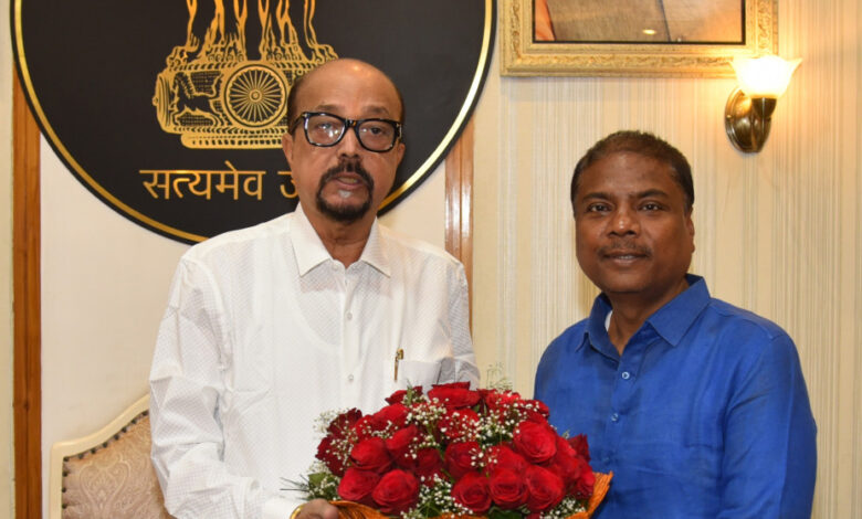 मंत्री केदार कश्यप ने राज्यपाल रमेन डेका से की सौजन्य मुलाकात, विभिन्न विषयों पर हुई चर्चा….