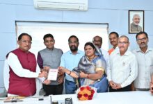 मुख्यमंत्री विष्णुदेव साय से छत्तीसगढ़ मनवा कुर्मी क्षत्रिय समाज के प्रतिनिधिमंडल ने की सौजन्य मुलाकात, 80 वॉ महा- अधिवेशन का दिया न्यौता…. मुख्यमंत्री विष्णुदेव साय से छत्तीसगढ़ मनवा कुर्मी क्षत्रिय समाज के प्रतिनिधिमंडल ने की सौजन्य मुलाकात, 80 वॉ महा- अधिवेशन का दिया न्यौता….