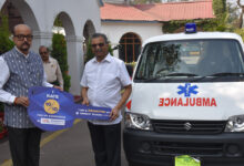 राज्यपाल रमेन डेका ने निरामय आरोग्य संस्थान को सौंपी एम्बुलेंस की चाबी….