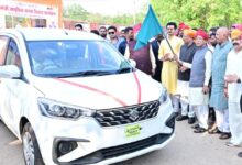 मुख्यमंत्री साय ने 4 शासकीय वाहनों को दिखाई हरी झंडी: राजस्व विभाग को मिले नए वाहन, प्रशासनिक कार्यों में आएगी तेजी और सहूलियत…..