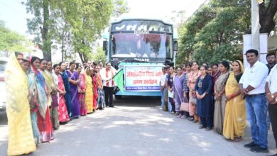 उपमुख्यमंत्री ने अंतर्राज्यीय भ्रमण के लिए दीदियों की बस को हरी झंडी दिखाकर किया रवाना…..