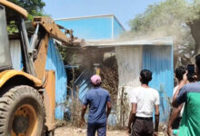 जिला प्रशासन द्वारा अतिक्रमण हटाने की गई कार्रवाई की गई, ग्राम समोदा में हटाया गया अवैध कब्जा….