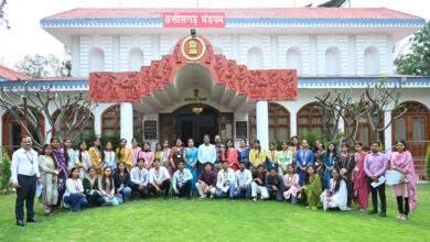 पहली बार महाविद्यालय के विद्यार्थियों ने किया लोकभवन का भ्रमण…. पहली बार महाविद्यालय के विद्यार्थियों ने किया लोकभवन का भ्रमण….