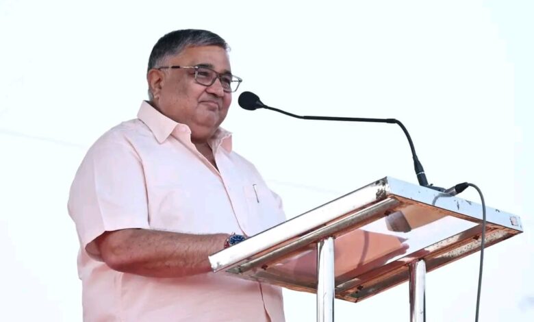 कैबिनेट मंत्री राजेश अग्रवाल ने चंदखुरी स्थित राज्य पुलिस अकादमी में प्रशिक्षण प्राप्त कर रहे युवा पुलिस अधिकारियों से की मुलाकात कैबिनेट मंत्री राजेश अग्रवाल ने चंदखुरी स्थित राज्य पुलिस अकादमी में प्रशिक्षण प्राप्त कर रहे युवा पुलिस अधिकारियों से की मुलाकात