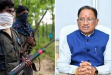 लाल आतंक पर निर्णायक प्रहार: बस्तर में हार्डकोर नक्सली कमांडर पापाराव सहित कुल 18 माओवादियों का आत्मसमर्पण, मुख्यमंत्री ने कहा—नक्सलवाद अब अंतिम पड़ाव पर, बस्तर में गूंज रही विकास की आवाज़…..