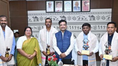 गोवा के मंत्री डॉ. रमेश तावड़कर ने देखी छत्तीसगढ़ की जनजातीय गौरव की झलक, नवा रायपुर स्थित डिजिटल संग्रहालय का किया भ्रमण….