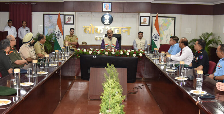 राज्यपाल रमेन डेका से रक्षा महाविद्यालय नई दिल्ली के अध्ययन दल ने की सौजन्य भेंट…… राज्यपाल रमेन डेका से रक्षा महाविद्यालय नई दिल्ली के अध्ययन दल ने की सौजन्य भेंट……