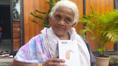 90 वर्षीय चाका बाई पुनः सुन सकती है जीवन की मधुर ध्वनि, मुख्यमंत्री कैंप कार्यालय में श्रवणदोष से पीड़ित चाका बाई को मिला श्रवण यंत्र- मुख्यमंत्री विष्णुदेव साय को दिया धन्यवाद….