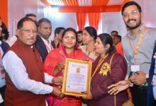 गोल्डन बुक ऑफ वर्ल्ड रिकॉर्ड में दर्ज हुआ छत्तीसगढ़ का सामूहिक विवाह, 6,412 जोड़ों के साथ सामाजिक समरसता के साथ ऐतिहासिक मिसाल…. गोल्डन बुक ऑफ वर्ल्ड रिकॉर्ड में दर्ज हुआ छत्तीसगढ़ का सामूहिक विवाह, 6,412 जोड़ों के साथ सामाजिक समरसता के साथ ऐतिहासिक मिसाल….