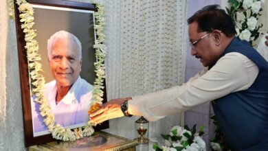 मुख्यमंत्री विष्णुदेव साय ने लोकतंत्र सेनानी स्वर्गीय महावीर प्रसाद जैन को दी श्रद्धांजलि…. मुख्यमंत्री विष्णुदेव साय ने लोकतंत्र सेनानी स्वर्गीय महावीर प्रसाद जैन को दी श्रद्धांजलि….