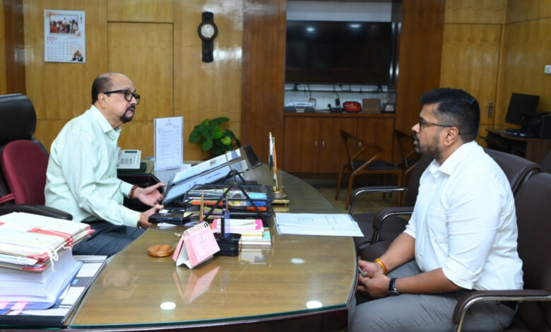 राज्यपाल रमेन डेका ने कारखानों में दुर्घटनाओं को रोकने के लिए सुरक्षा व्यवस्था मजबूत करने के दिए निर्देश….