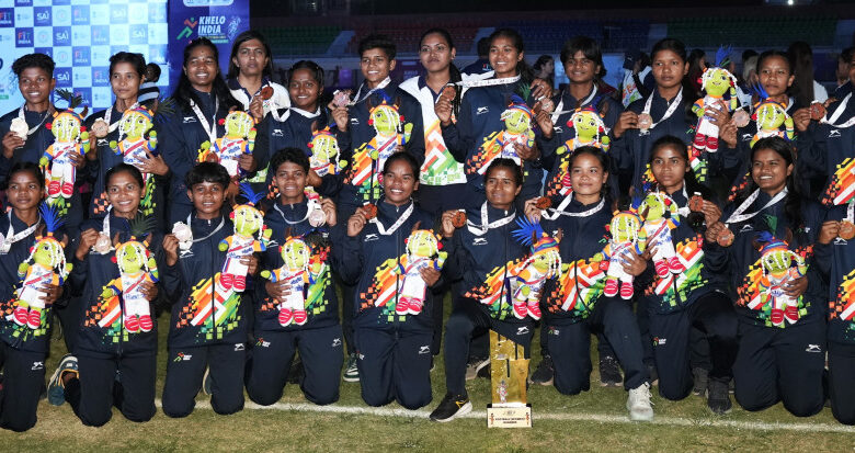 खेलो इंडिया ट्राइबल गेम्स (नवां दिन राउंड-अप): किरण पिस्दा के एकमात्र गोल से छत्तीसगढ़ ने महिला फुटबॉल का स्वर्ण जीता; सोरेन, रीथुश्री और नागिनी ने एथलेटिक्स में दूसरा गोल्ड हासिल किया…. खेलो इंडिया ट्राइबल गेम्स (नवां दिन राउंड-अप): किरण पिस्दा के एकमात्र गोल से छत्तीसगढ़ ने महिला फुटबॉल का स्वर्ण जीता; सोरेन, रीथुश्री और नागिनी ने एथलेटिक्स में दूसरा गोल्ड हासिल किया….