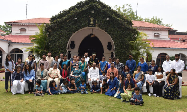 विश्व ऑटिज़्म जागरूकता दिवस पर विशेष पहल, कोपलवाणी स्कूल के बच्चे पहुंचे लोकभवन, राज्यपाल ने संस्था को प्रदान किया ई-रिक्शा….