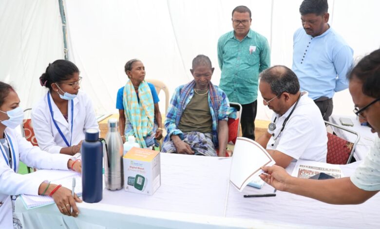 लाल आतंक के सूर्यास्त के साथ सुकमा में उदय हुआ स्वास्थ्य सेवाओं का सूरज: मेगा स्वास्थ्य शिविर में उमड़ा जनसैलाब, स्वास्थ्य शिविर में 6,500 से अधिक लोगों ने लाभ लिया……