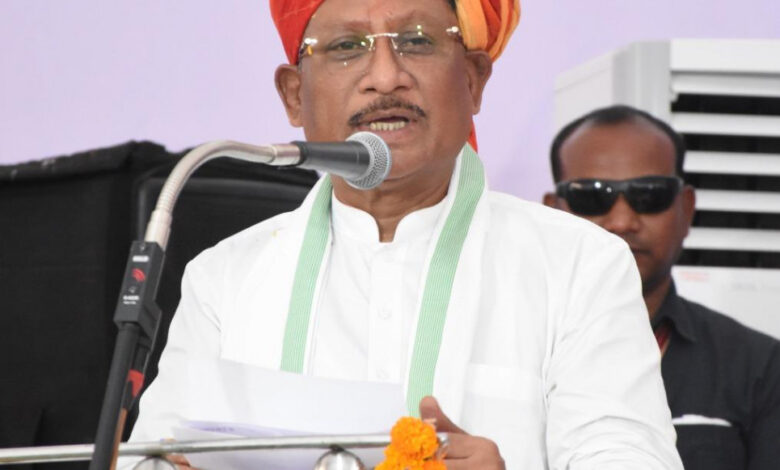 मुख्यमंत्री विष्णु देव साय सुशासन तिहार अंतर्गत राजनांदगांव में आयोजित जनसमस्या निवारण शिविर में हुए शामिल….. मुख्यमंत्री विष्णु देव साय सुशासन तिहार अंतर्गत राजनांदगांव में आयोजित जनसमस्या निवारण शिविर में हुए शामिल…..