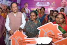 सुशासन तिहार में साकार हुआ पक्के घर का सपना, मुख्यमंत्री विष्णुदेव साय ने हितग्राहियों को सौंपी प्रधानमंत्री आवास योजना की चाबी…. सुशासन तिहार में साकार हुआ पक्के घर का सपना, मुख्यमंत्री विष्णुदेव साय ने हितग्राहियों को सौंपी प्रधानमंत्री आवास योजना की चाबी….