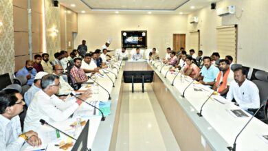 सॉलिड वेस्ट मेनेजमेंट में जनप्रतिनिधियों की भूमिका एवं दायित्व पर उन्हें दिया गया प्रजेन्टेशन, उद्योग मंत्री लखनलाल देवांगन की रही गरिमामयी उपस्थिति एवं महापौर रहे उपस्थित…. सॉलिड वेस्ट मेनेजमेंट में जनप्रतिनिधियों की भूमिका एवं दायित्व पर उन्हें दिया गया प्रजेन्टेशन, उद्योग मंत्री लखनलाल देवांगन की रही गरिमामयी उपस्थिति एवं महापौर रहे उपस्थित….