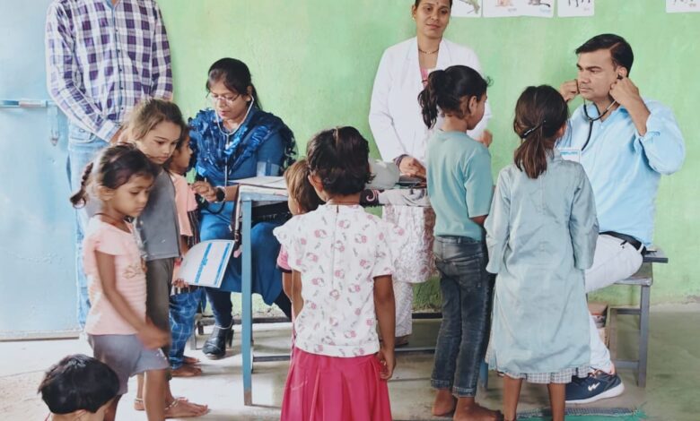 “चिरायु” योजना से बेमेतरा के सैकड़ों बच्चों को मिला नया जीवन,हृदय रोग से ग्रसित 6 गंभीर रोगियों का राज्य से बाहर निःशुल्क इलाज ! “चिरायु” योजना से बेमेतरा के सैकड़ों बच्चों को मिला नया जीवन,हृदय रोग से ग्रसित 6 गंभीर रोगियों का राज्य से बाहर निःशुल्क इलाज !