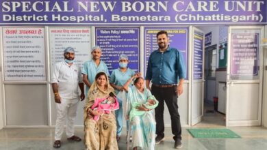 एस.एन.सी.यू. बेमेतरा बना नवजातों के लिए वरदान: 1700+ बच्चों को मिला नया जीवन,, 
1300 ग्राम के जुड़वां प्रीमैच्योर बच्चों का सफल उपचार, 16 दिन में स्वस्थ होकर घर लौटे ।