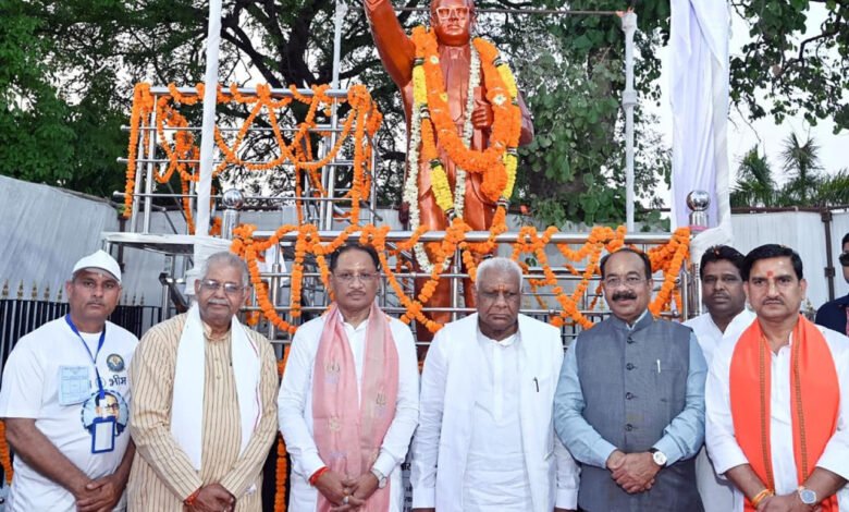 सुशासन तिहार 2026: मुख्यमंत्री विष्णु देव साय ने किया मुंगेली नगर के चौक-चौराहों में स्थापित प्रतिमाओं का अनावरण…..