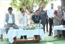 ग्राम कुशहा की चौपाल में मुख्यमंत्री विष्णु देव साय ने सुनी ग्रामीणों की समस्याएं, तेंदू, सतालू, चार और लीची का लिया स्वाद, पेयजल समस्याओं के त्वरित समाधान के दिए निर्दे…..