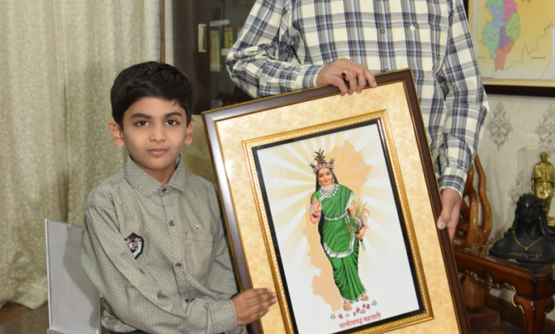 ‘गूगल बॉय’ रुद्र को, लोक भवन में मिला सम्मान ‘गूगल बॉय’ रुद्र को, लोक भवन में मिला सम्मान