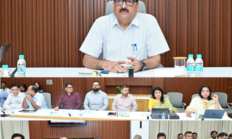 नियद नेल्लानार 2.0 बस्तर के सुदूर अंचलों में 31 व्यक्तिगत और 14 सामुदायिक योजनाओं का मिलेगा सीधा लाभ, मुख्य सचिव विकासशील ने की समीक्षा….