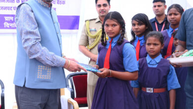 हर घर में पढ़ाई का एक कोना हो, तभी बच्चे आगे बढ़ेंगे- राज्यपाल रमेन डेका…. हर घर में पढ़ाई का एक कोना हो, तभी बच्चे आगे बढ़ेंगे- राज्यपाल रमेन डेका….