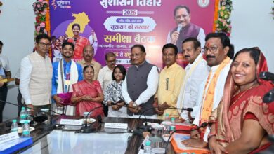सुशासन तिहार में रायगढ़ पहुंचे मुख्यमंत्री ने अंतरराष्ट्रीय निशानेबाज दिव्यांशु को किया सम्मानित, मुख्यमंत्री ने कहा – दिव्यांशु ने विश्व रिकॉर्ड बनाकर रायगढ़, छत्तीसगढ़ और देश को किया गौरवान्वित….. सुशासन तिहार में रायगढ़ पहुंचे मुख्यमंत्री ने अंतरराष्ट्रीय निशानेबाज दिव्यांशु को किया सम्मानित, मुख्यमंत्री ने कहा – दिव्यांशु ने विश्व रिकॉर्ड बनाकर रायगढ़, छत्तीसगढ़ और देश को किया गौरवान्वित…..