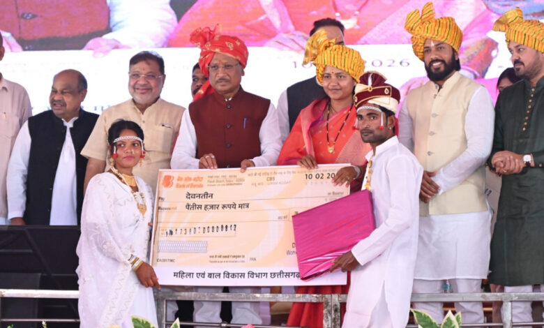 मुख्यमंत्री कन्या विवाह योजना : शासन बना बेटियों का संबल और सामूहिक विवाह बना सामाजिक बदलाव का उत्सव….. मुख्यमंत्री कन्या विवाह योजना : शासन बना बेटियों का संबल और सामूहिक विवाह बना सामाजिक बदलाव का उत्सव…..