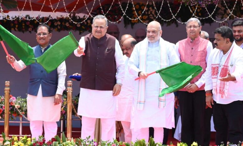 केंद्रीय गृह मंत्री अमित शाह ने रायपुर में अत्याधुनिक ‘नेक्स्ट जेन सीजी डायल-112 सेवा’ और मोबाइल फॉरेंसिक वैन का किया शुभारंभ…. केंद्रीय गृह मंत्री अमित शाह ने रायपुर में अत्याधुनिक ‘नेक्स्ट जेन सीजी डायल-112 सेवा’ और मोबाइल फॉरेंसिक वैन का किया शुभारंभ….