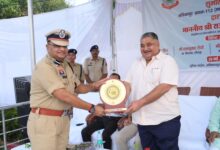 मंत्री राजेश अग्रवाल ने अंबिकापुर पुलिस ग्राउंड में अत्याधुनिक ‘नेक्स्ट जेन सीजी डायल-112 सेवा’ और मोबाइल फॉरेंसिक वैन का किया शुभारंभ…