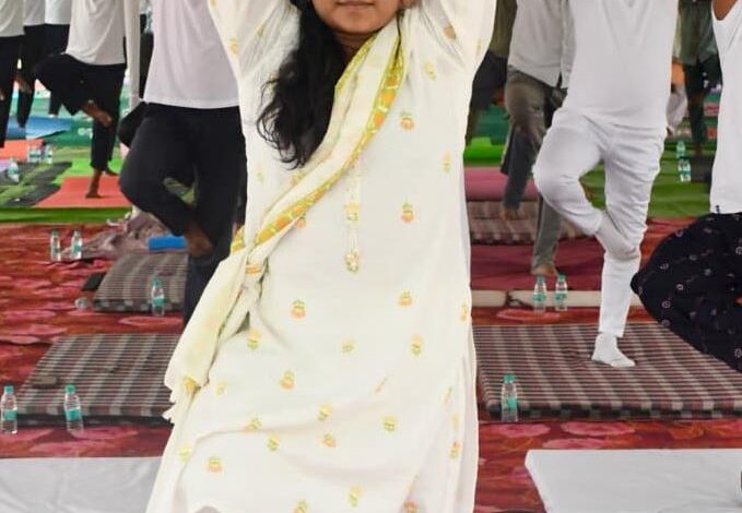 योग से स्वस्थ जीवन और सशक्त समाज का निर्माण संभव : मंत्री श्रीमती लक्ष्मी राजवाड़े…. योग से स्वस्थ जीवन और सशक्त समाज का निर्माण संभव : मंत्री श्रीमती लक्ष्मी राजवाड़े….
