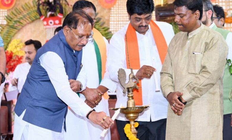 विश्व पर्यावरण दिवस पर मुख्यमंत्री विष्णु देव साय ने किया ‘एक पेड़ माँ के नाम’ अभियान 2026-27 का शुभारंभ….. विश्व पर्यावरण दिवस पर मुख्यमंत्री विष्णु देव साय ने किया ‘एक पेड़ माँ के नाम’ अभियान 2026-27 का शुभारंभ…..