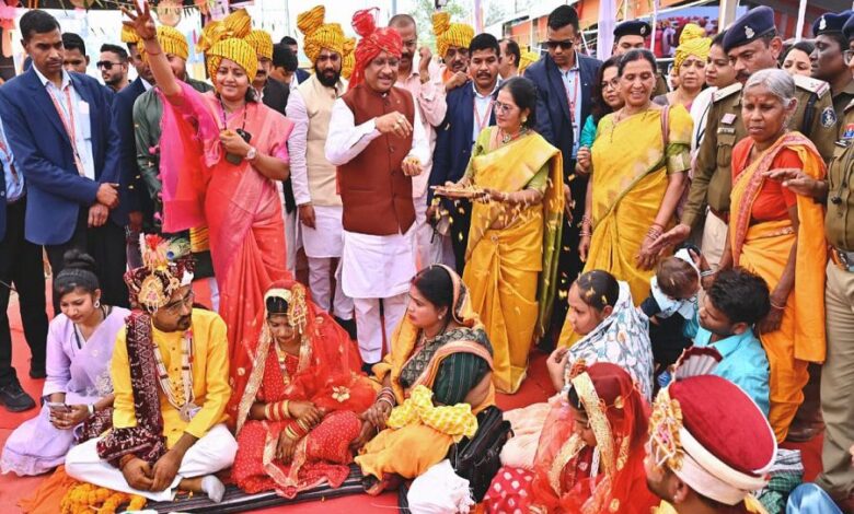 मुख्यमंत्री कन्या विवाह योजना में 184 जोड़ों का हुआ था विवाह, सभी प्रावधानों का पालन…. मुख्यमंत्री कन्या विवाह योजना में 184 जोड़ों का हुआ था विवाह, सभी प्रावधानों का पालन….
