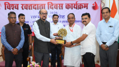 रक्तदान सबसे बड़ा दान, इससे बड़ी कोई सेवा नहीं – राज्यपाल डेका….. रक्तदान सबसे बड़ा दान, इससे बड़ी कोई सेवा नहीं – राज्यपाल डेका…..