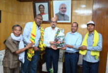 राज्यपाल रमेन डेका से अखिल भारतीय गोंड़वाना गोंड़ महासभा के पदाधिकारियों ने की सौजन्य भेंट….