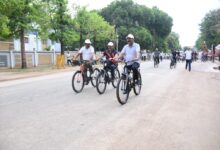 उप मुख्यमंत्री अरुण साव ने सायकल चलाकर फिट रहने और पर्यावरण संरक्षण का दिया संदेश….